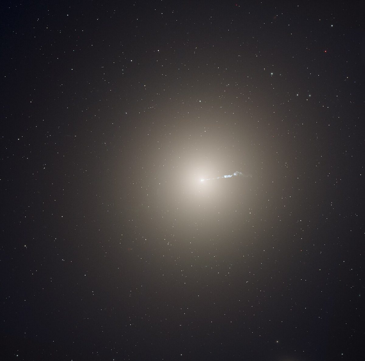 Photograph of Virgo A (M87), an elliptical galaxy in Virgo