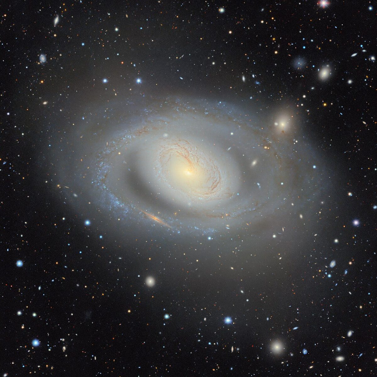 Photograph of M96, a spiral galaxy in Leo